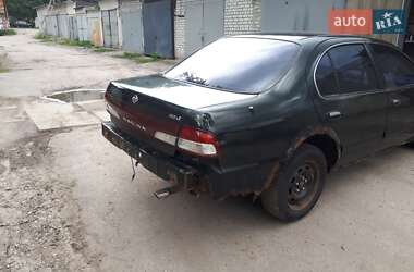 Седан Nissan Maxima 1997 в Харькове