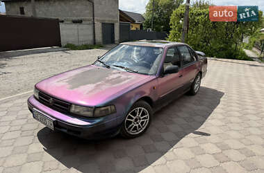 Седан Nissan Maxima 1992 в Днепре