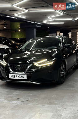 Седан Nissan Maxima 2019 в 