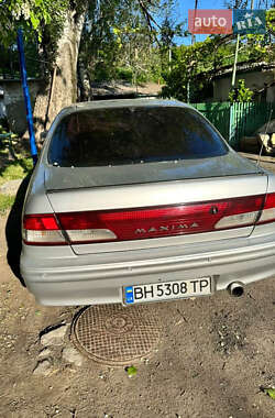 Седан Nissan Maxima 1998 в 