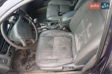 Седан Nissan Maxima 1996 в 