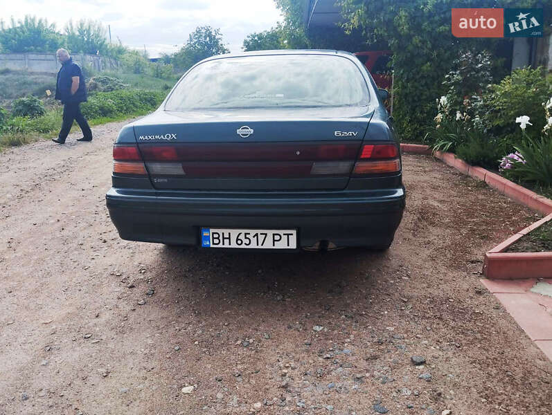 Седан Nissan Maxima 1996 в Одессе