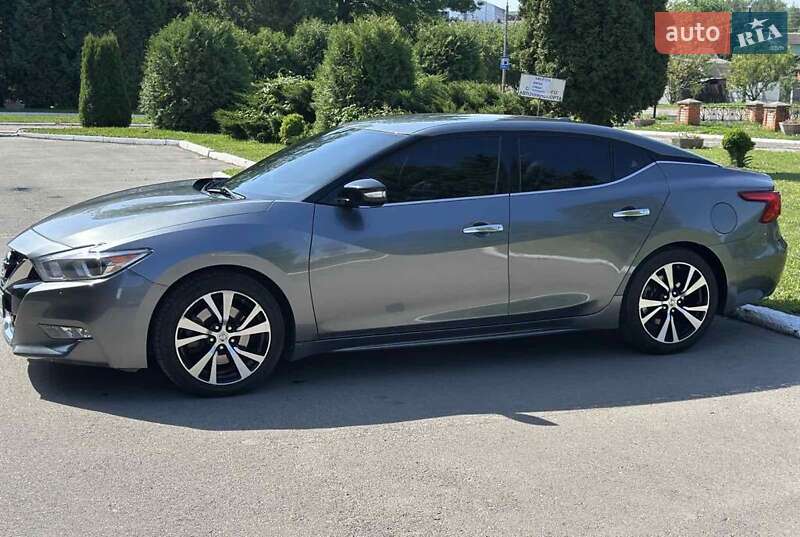 Седан Nissan Maxima 2018 в Сумах