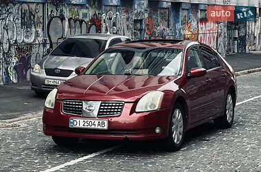 Седан Nissan Maxima 2004 в 