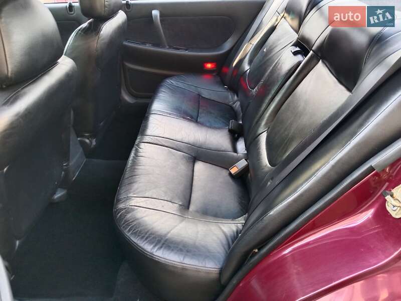 Седан Nissan Maxima 1993 в Чорноморську