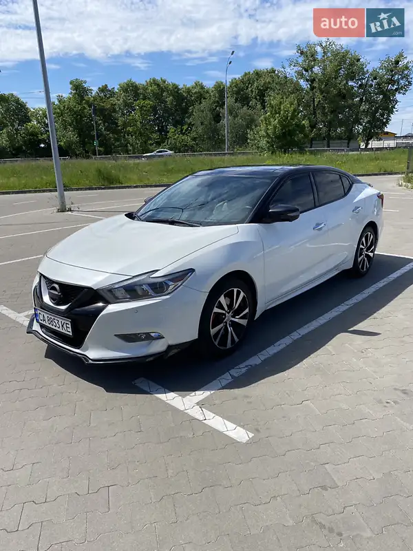 Nissan Maxima