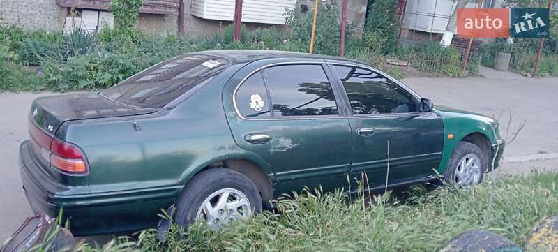 Седан Nissan Maxima 1998 в Одессе