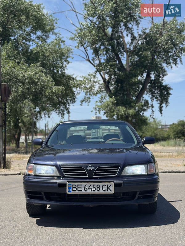 Nissan Maxima 1999