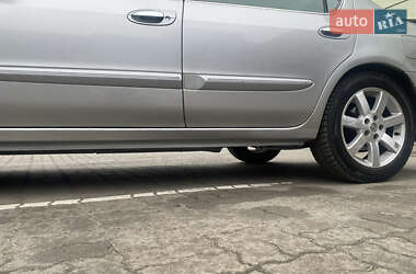 Седан Nissan Maxima 2003 в 