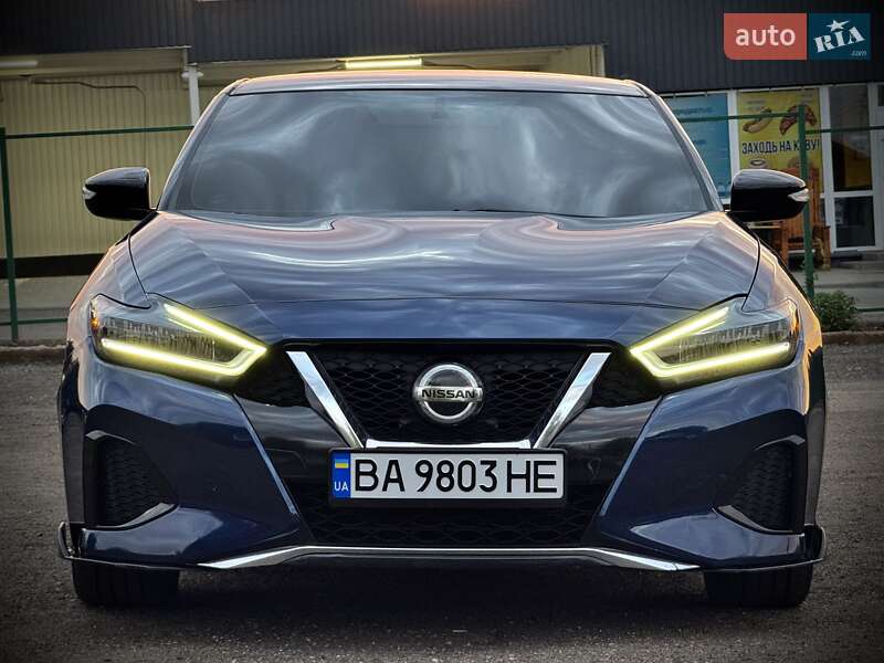 Седан Nissan Maxima 2018 в Запоріжжі
