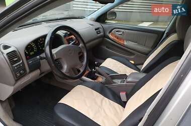 Седан Nissan Maxima 2002 в 