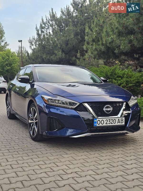 Nissan Maxima 2022