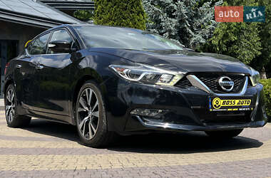 Седан Nissan Maxima 2017 в Львове