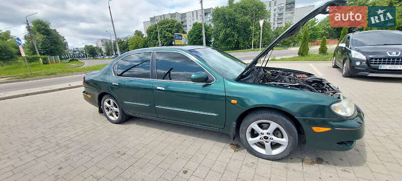 Седан Nissan Maxima 2001 в Дрогобичі