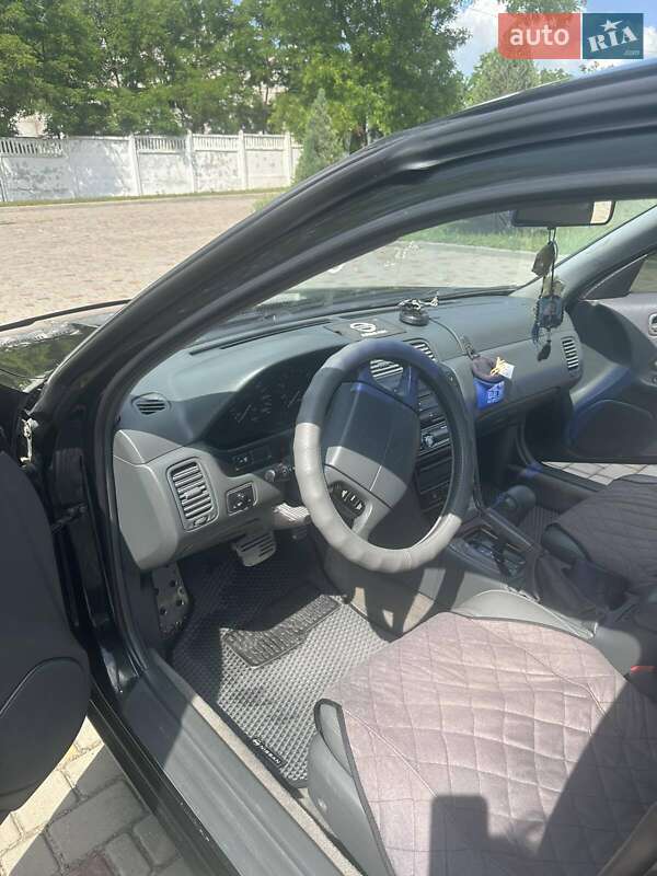 Седан Nissan Maxima 1995 в Ізмаїлі