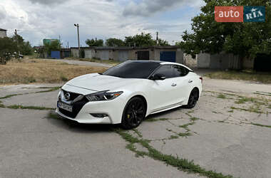 Седан Nissan Maxima 2015 в Запорожье