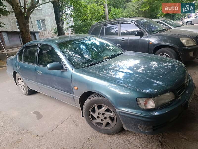 Nissan Maxima 1996
