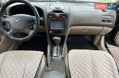 Седан Nissan Maxima 2004 в Софиевке