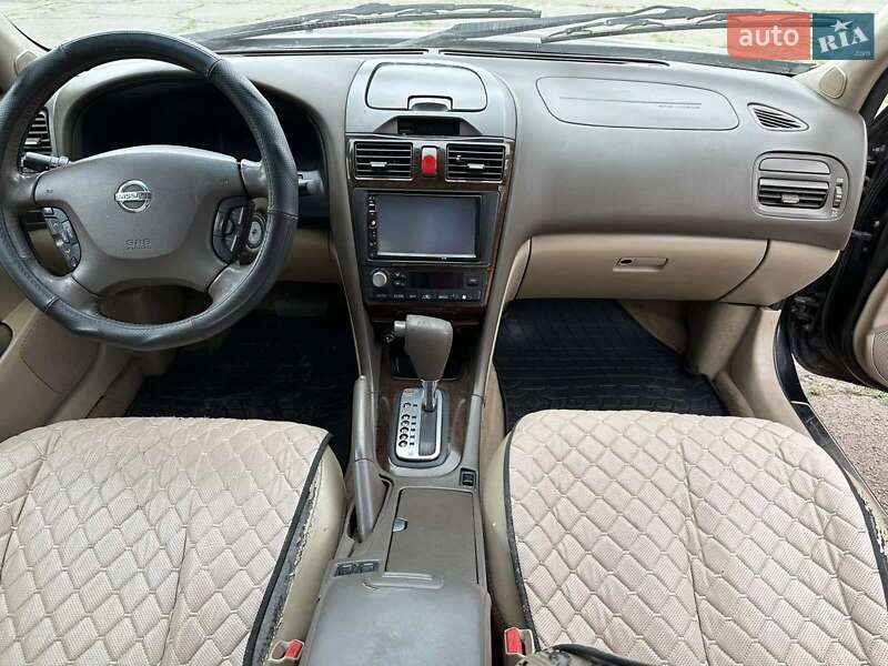 Nissan Maxima 2004