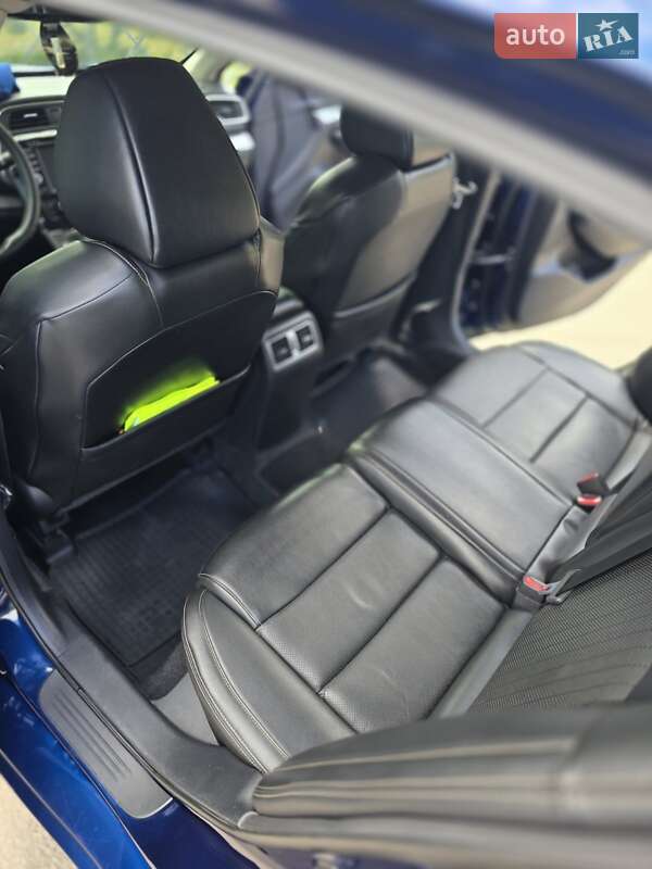 Седан Nissan Maxima 2018 в Киеве фото 15 Седан Nissan Maxima 2018 в Киеве