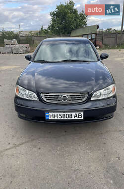 Седан Nissan Maxima 2000 в Раздельной