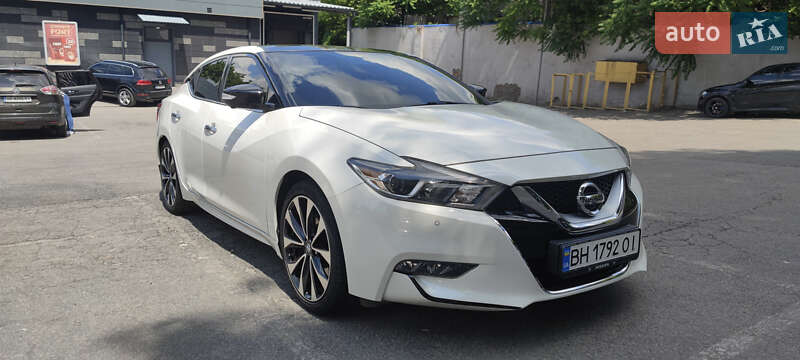 Nissan Maxima 2015