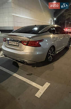 Седан Nissan Maxima 2015 в 