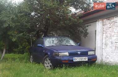 Седан Nissan Maxima 1993 в Львове