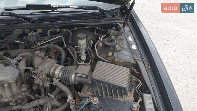 Седан Nissan Maxima 1996 в Днепре