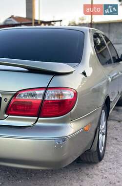 Седан Nissan Maxima 2000 в 