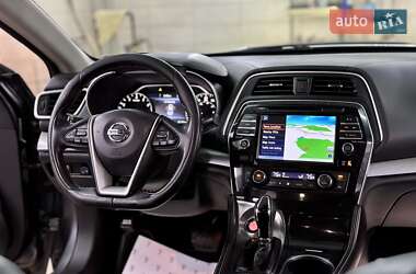 Седан Nissan Maxima 2017 в 
