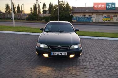Седан Nissan Maxima 1998 в Одессе