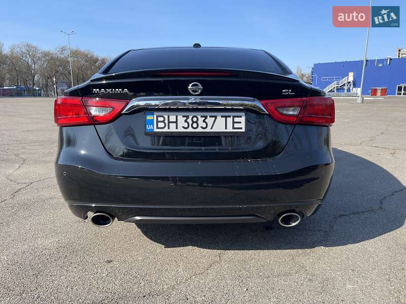 Седан Nissan Maxima 2016 в Николаеве