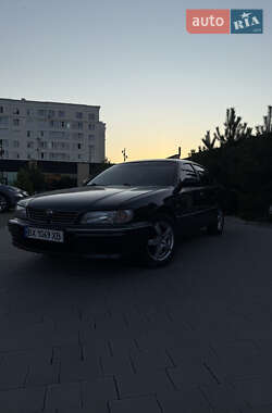 Седан Nissan Maxima 1999 в Хмельницком