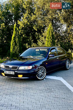 Седан Nissan Maxima 1999 в Хмельницком