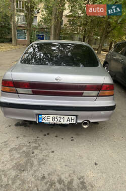 Седан Nissan Maxima 1995 в Одесі