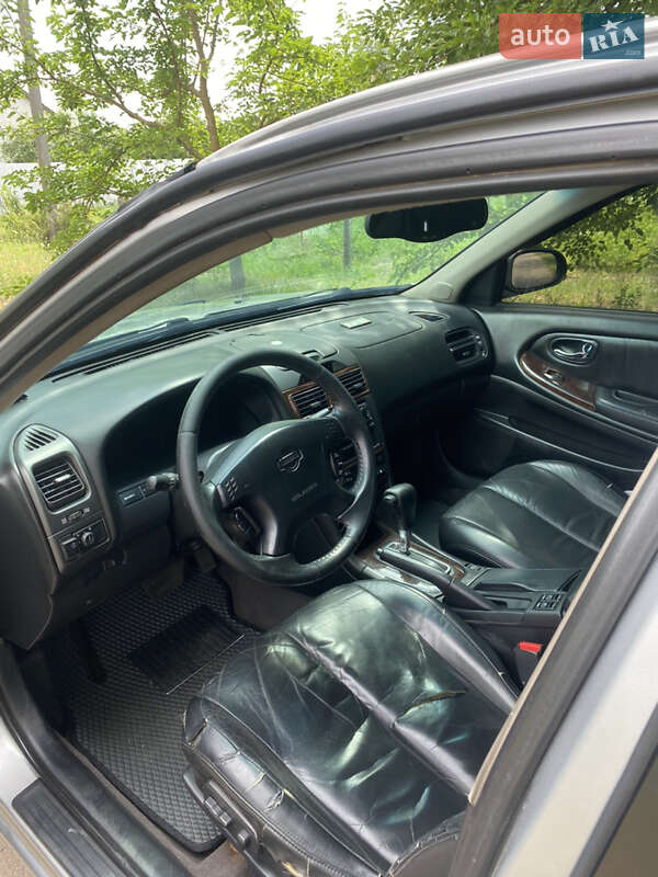 Седан Nissan Maxima 2002 в Чернигове