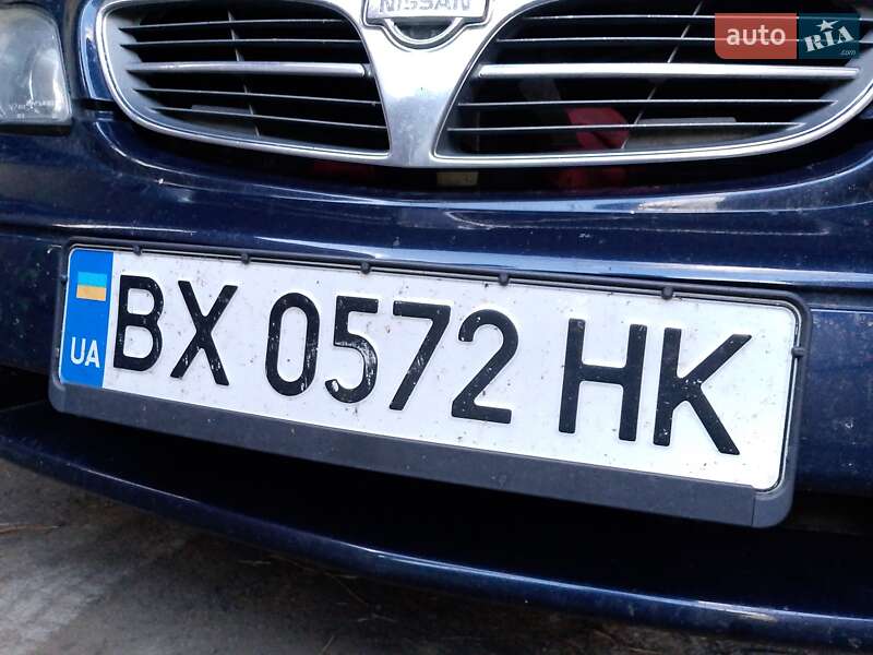 Седан Nissan Maxima 2002 в Понинке