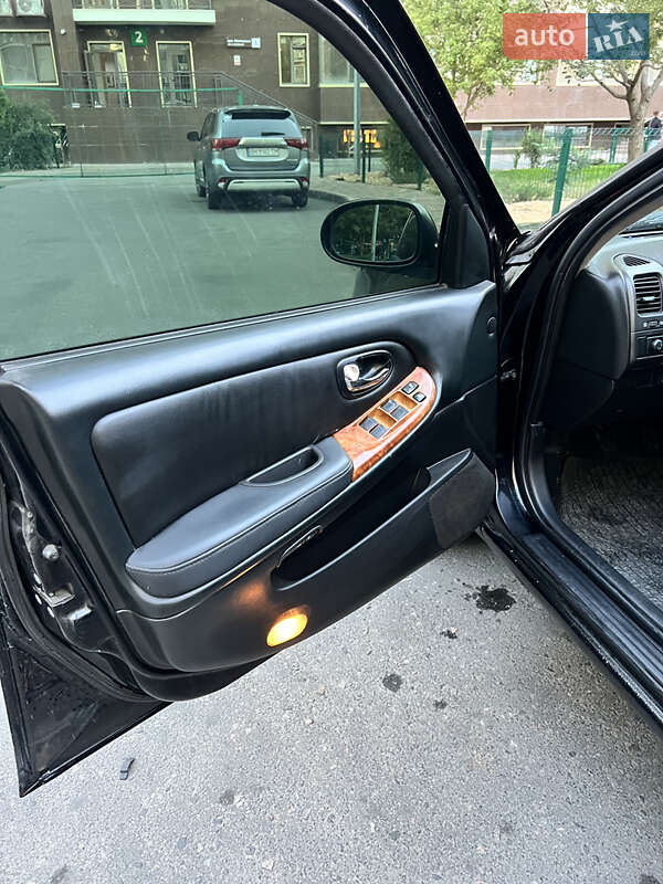 Седан Nissan Maxima 2003 в Умани