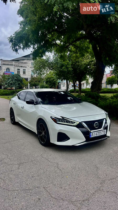 Nissan Maxima 2019