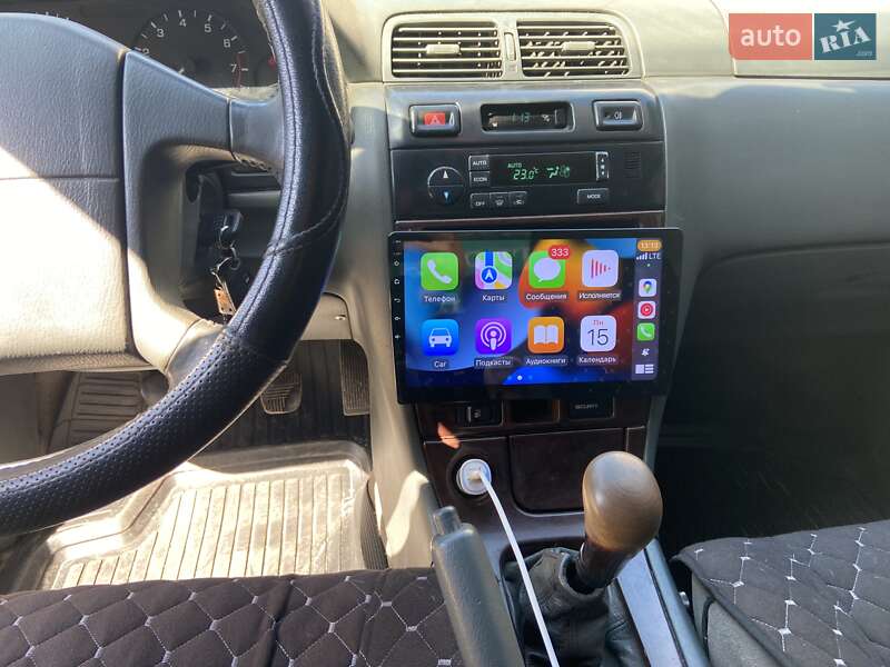 Седан Nissan Maxima 1995 в Запорожье