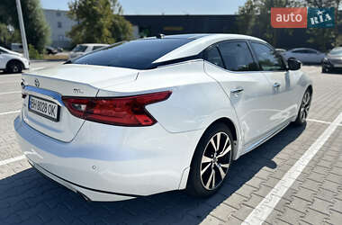 Седан Nissan Maxima 2017 в Киеве