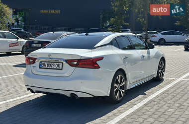 Седан Nissan Maxima 2017 в 
