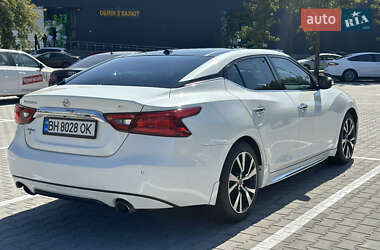 Седан Nissan Maxima 2017 в 