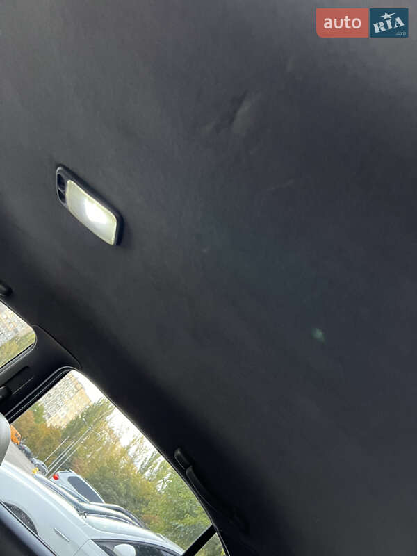 Седан Nissan Maxima 1995 в Одессе