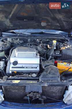 Седан Nissan Maxima 1996 в 