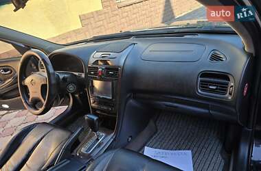 Седан Nissan Maxima 2001 в 