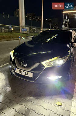 Седан Nissan Maxima 2015 в 