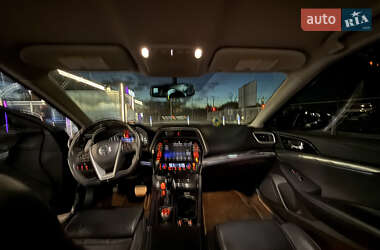 Седан Nissan Maxima 2015 в 