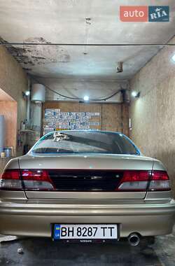 Седан Nissan Maxima 1997 в  фото 11 Седан Nissan Maxima 1997 в